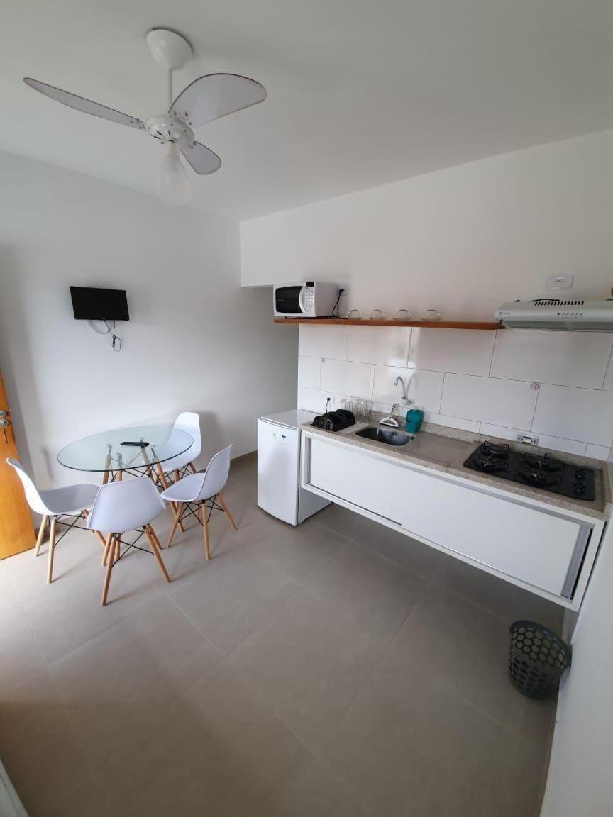 Vila Lorenzi & Apartamentos Ubatuba Exterior photo