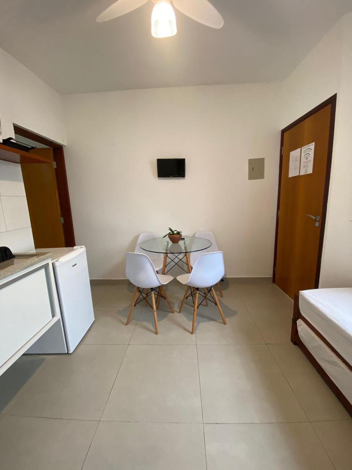 Vila Lorenzi & Apartamentos Ubatuba Exterior photo